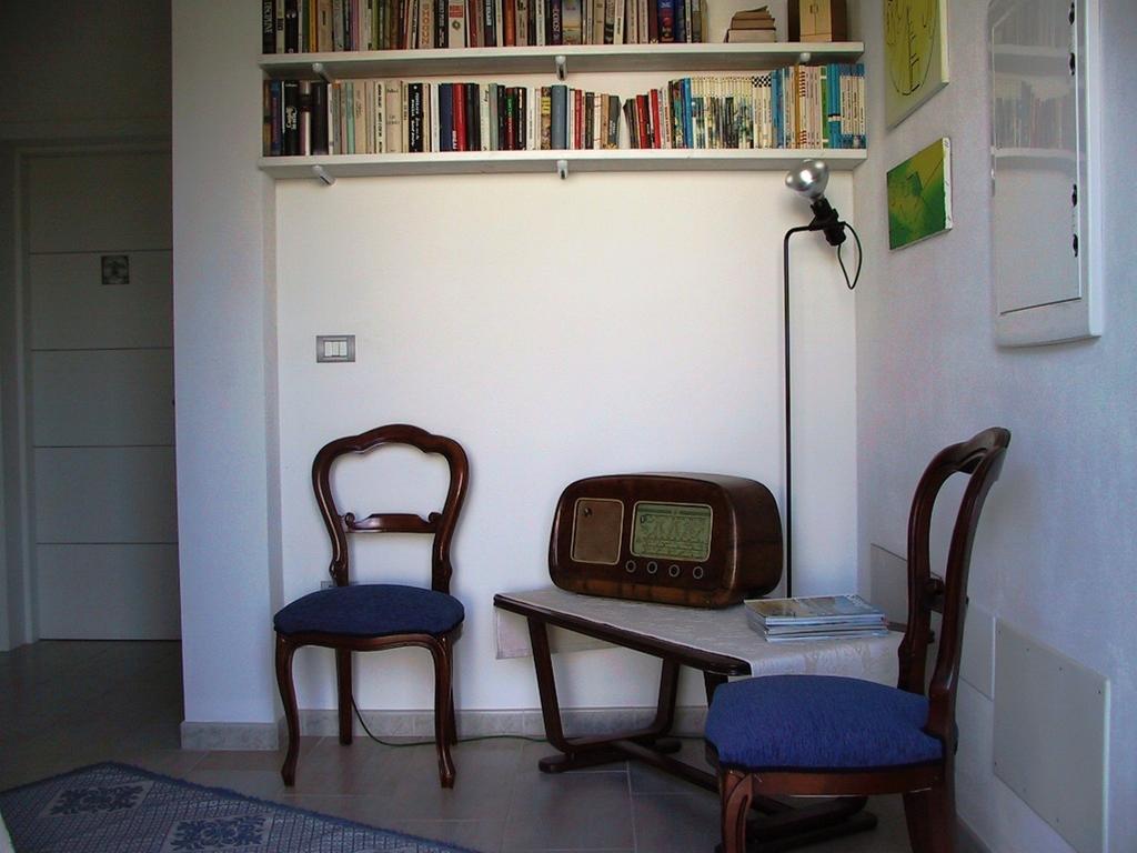 B&B Solanas Càbras Εξωτερικό φωτογραφία