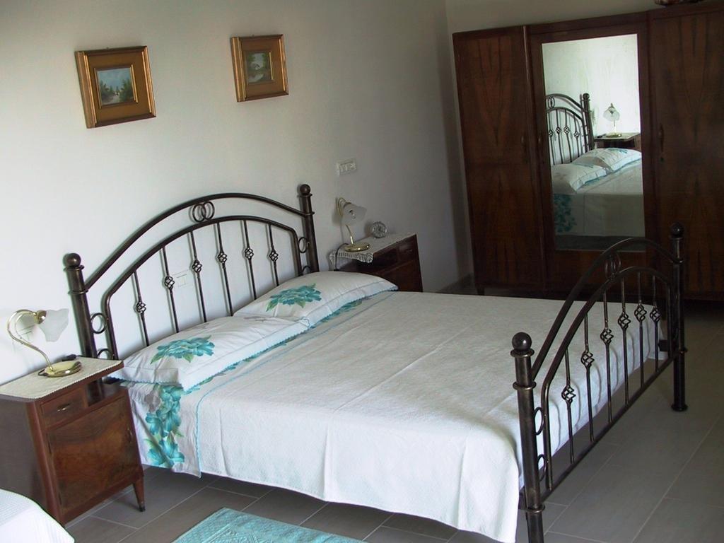 B&B Solanas Càbras Δωμάτιο φωτογραφία